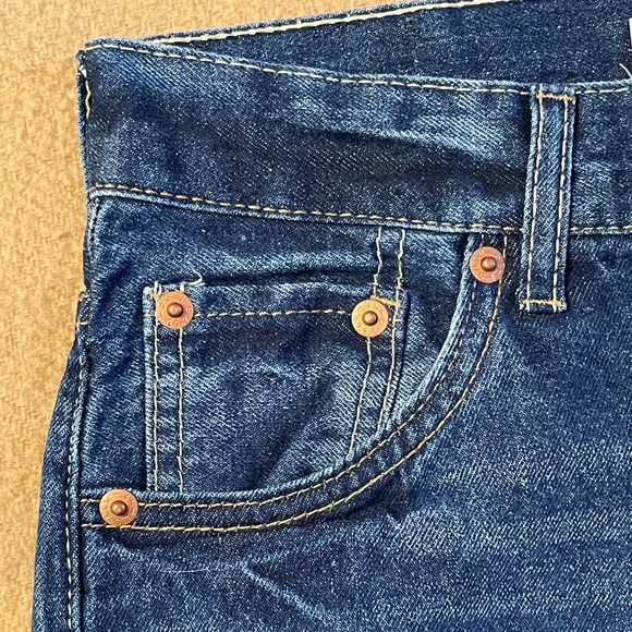 Levi’s 511 Slim Cutoff Jean Shorts Girls 16 Medium Distressed - Picture 4 of 10